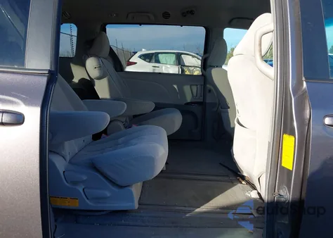 2011 Toyota Sienna Le V6 из США, поврежденный, VIN 5TDKK3DC4BS044365